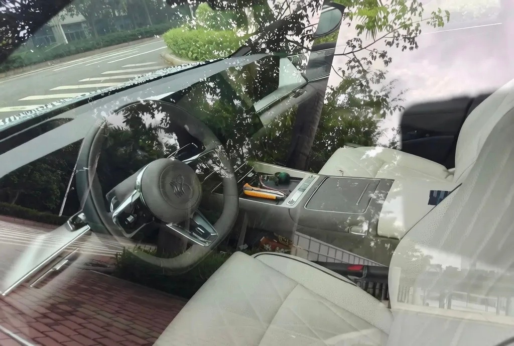 比亚迪王朝首款D级旗舰轿车——比亚迪大汉（猜测命名），大家觉着大汉这个内饰如何？