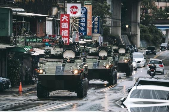 40000人阵亡，100艘战舰会被击沉？美媒曾表示，台海开战解放军伤亡惨重，大陆
