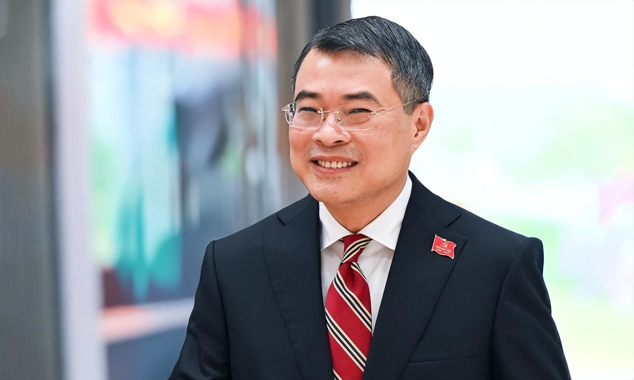 黎明兴接棒范明政上台后，五大承诺之一就是在他的任期内（2026-2031年）年均