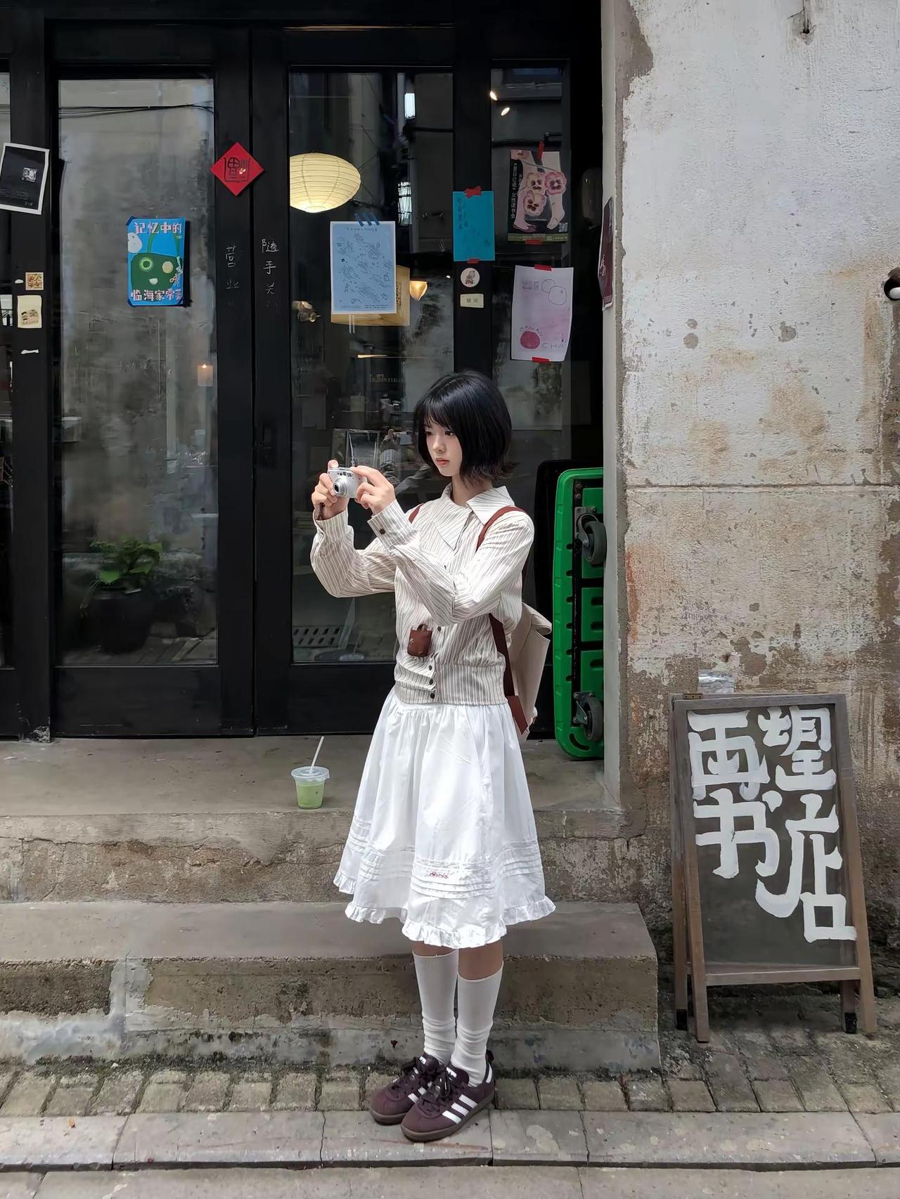 18套 | 初秋穿搭合集☕️。日系穿搭 古早味 初秋穿搭 早秋