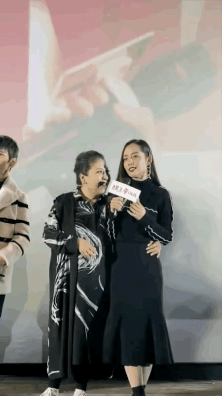 郭碧婷真的是好命！做儿媳妇的有不羡慕的吗？
#娱评大赏#