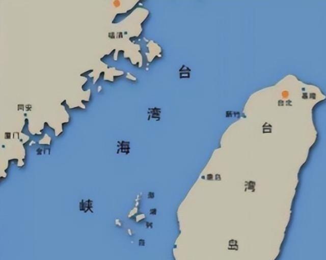 台湾回归在即！问题来了，当部队开始登陆，履行接管台湾的责任时，台湾还有30万武装