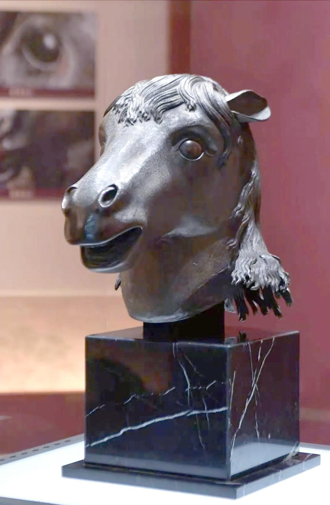 [小鼓掌]你敢信吗？那尊天天在博物馆里受人瞻仰的马首，被X光一照，所有人都沉默了