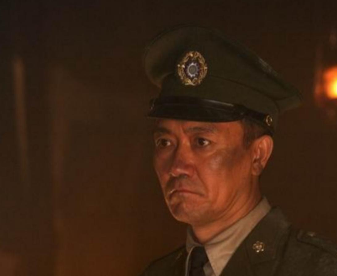 李幼斌老师饰演过的两位最具代表性的军人的角色：

一位就是电视剧《亮剑》当中大名