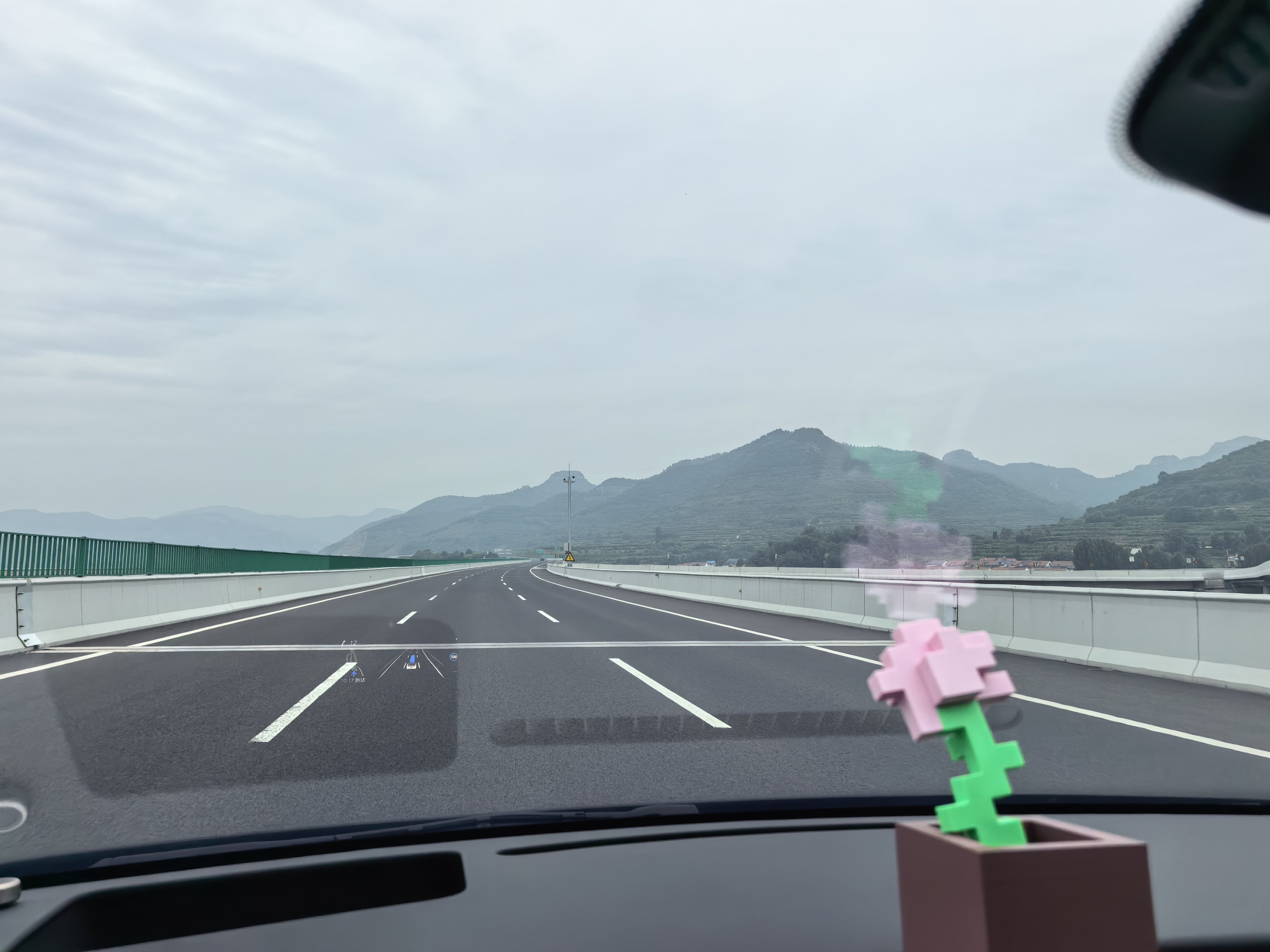 怎么高速一个车都没有…大家都不出来玩么