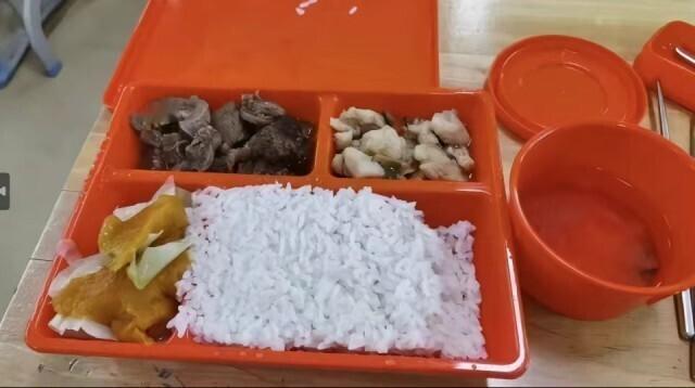  家长炸锅！学校全面杜绝预制菜，这次终于硬气了

家长们沸腾了！孩子是祖国的花朵