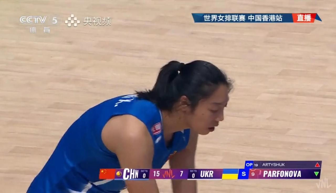 25:20，随着唐欣手起球落，一锤定音，中国女排再胜第三局，从而以25:18，2