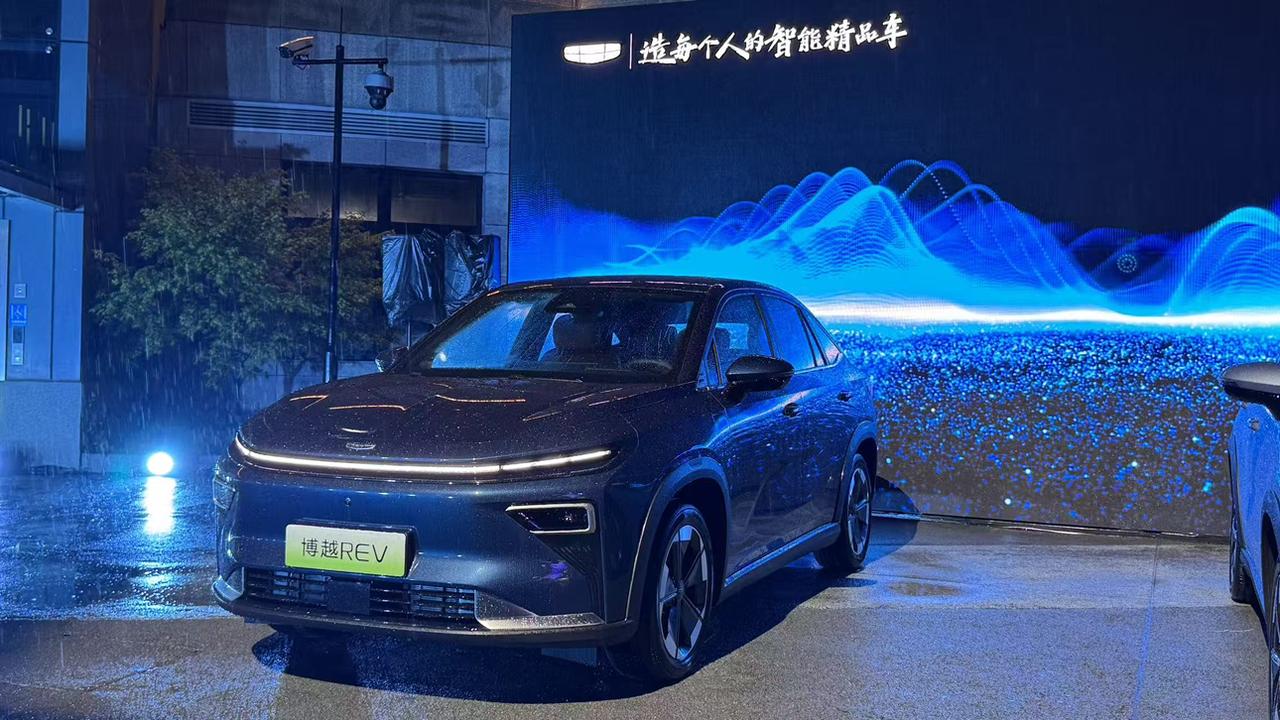 对外放电6kW，电池最大50度
12万能买到纯电续航里程375km
这次博越RE