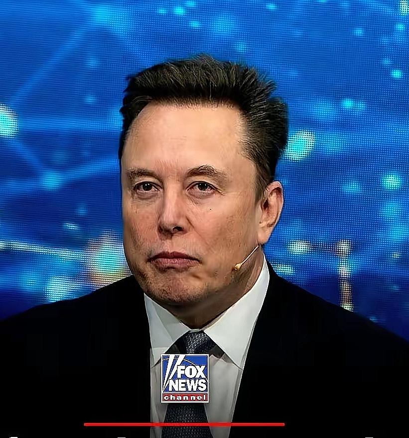 马斯克发了条推特
一句“有子宫的才是女人”
瞬间引爆舆论。
 
看到这话，我没急