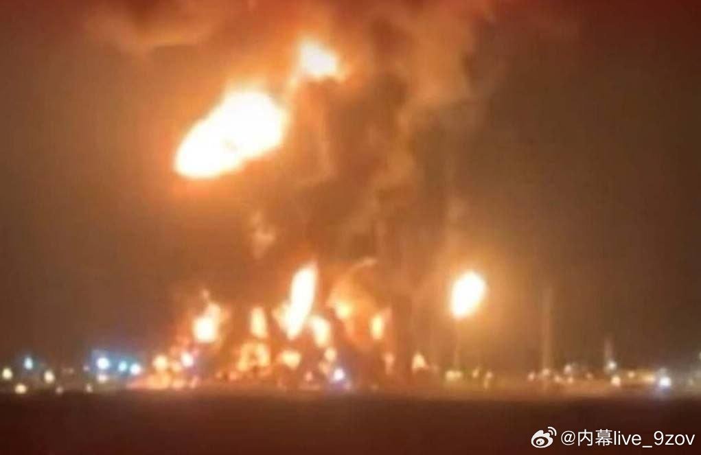 伊朗法尔斯通讯社报道：在美以联军持续发动袭击期间，伊朗伊斯法罕和霍拉姆沙赫尔的两