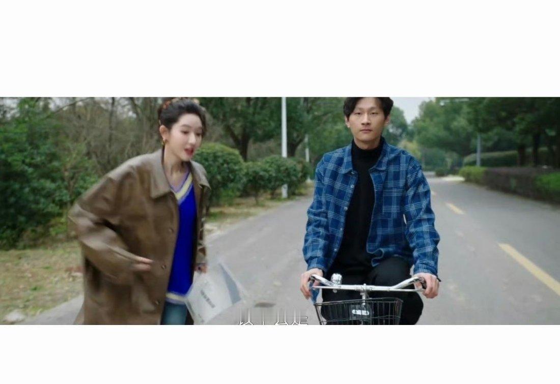 王玉雯简直是本色出演王玉雯在剧中的造型，不就是王姐的日常嘛 