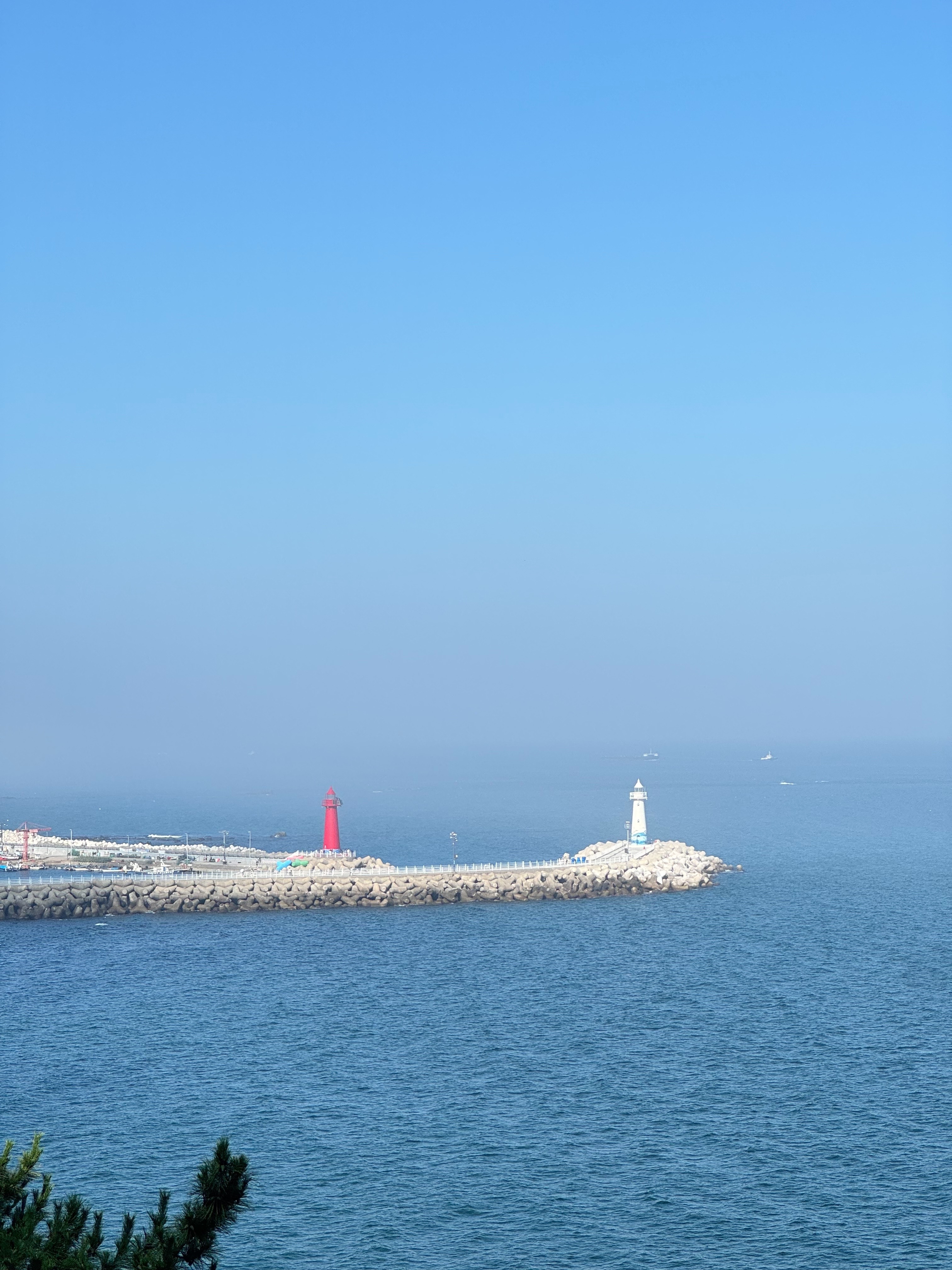 生活手记 旅行有终点，回家是答案。把风景留在相册，把故事留在心里，把自己带回生活