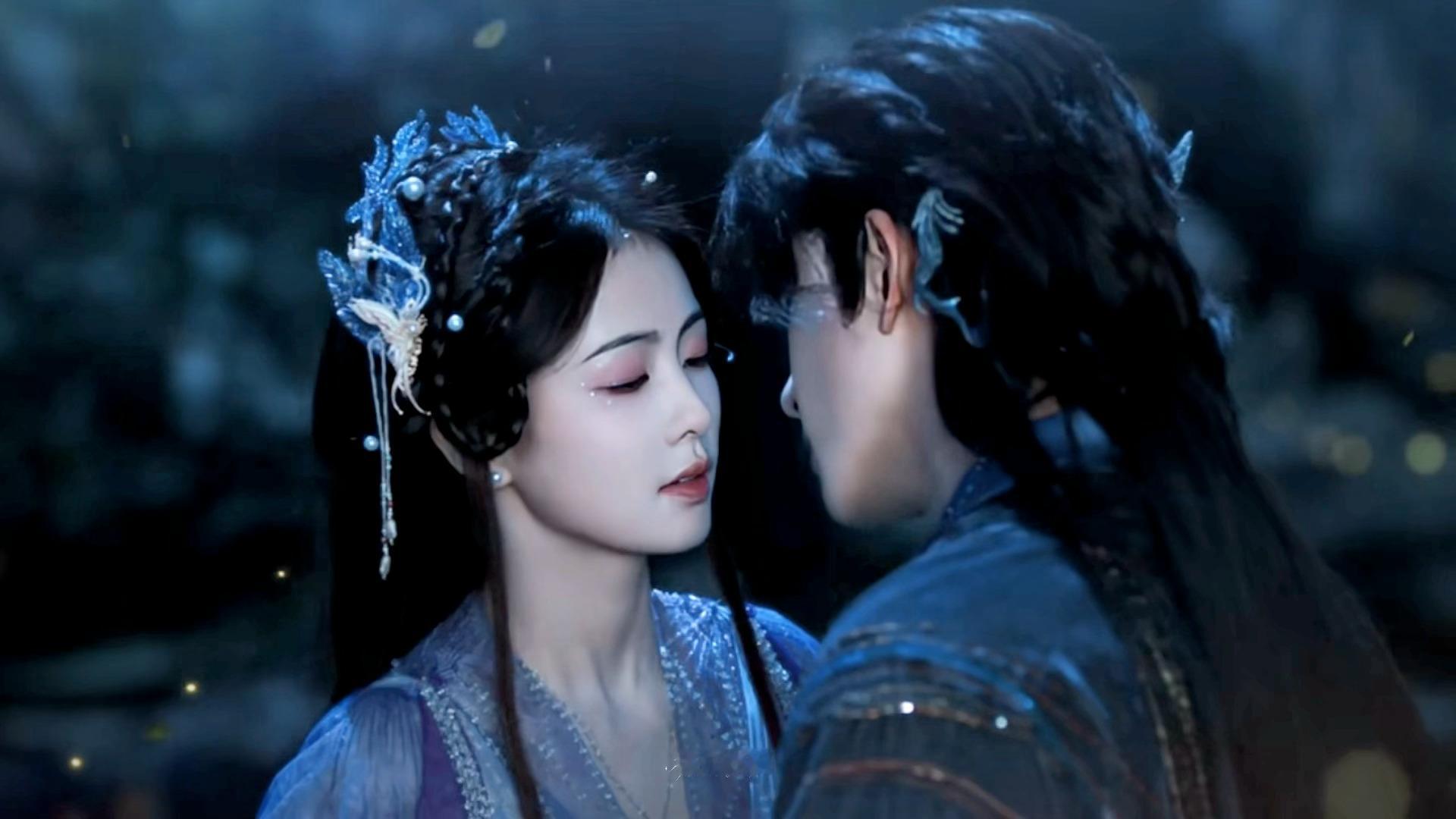 菠萝猴唯美吻戏已大方开饭[干饭人] 