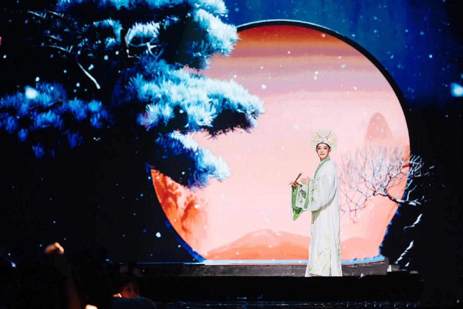 传统文化审美还得看B站晚会 B站大年初一联欢会的艺人年画海报刷屏啦！这可不是简单