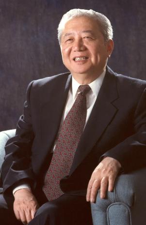 2001年，美国将淘汰机器高价卖给我们，让中国亏损好几亿，中石化的几位资深技术人