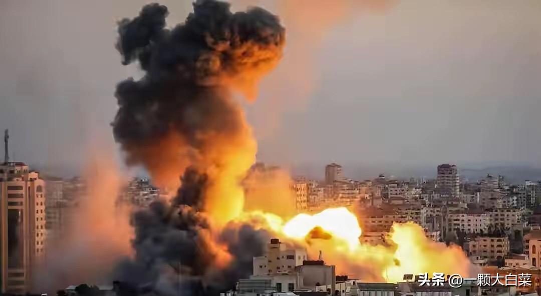 特朗普的烟雾弹终于露馅了！嘴上说打哈尔克岛，手上炸的是格什姆岛；嘴上喊两三周收兵