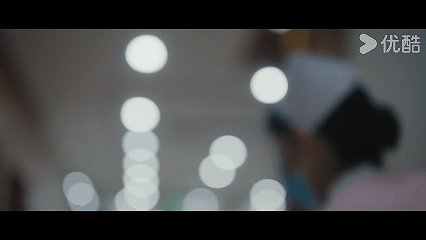 亦舞之城家人们，《亦舞之城》正式开播啦！👖就能看正片。钟汉良和秦岚重逢后还要解