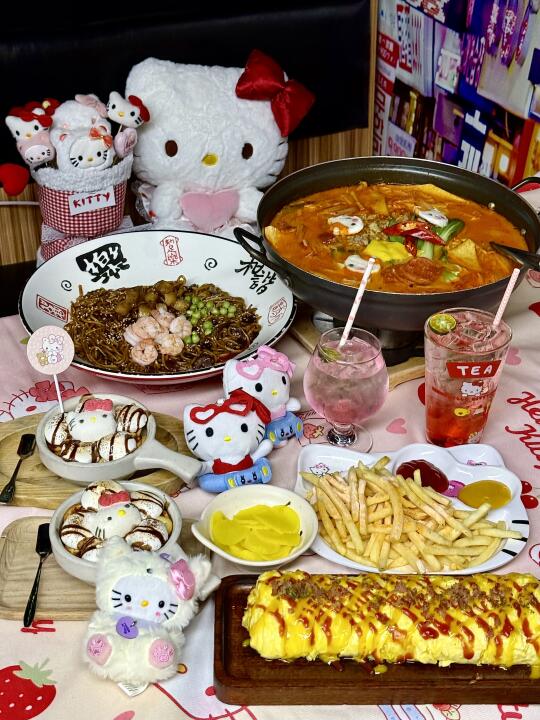 北京！！Kitty🐱🎀主题韩餐店！！