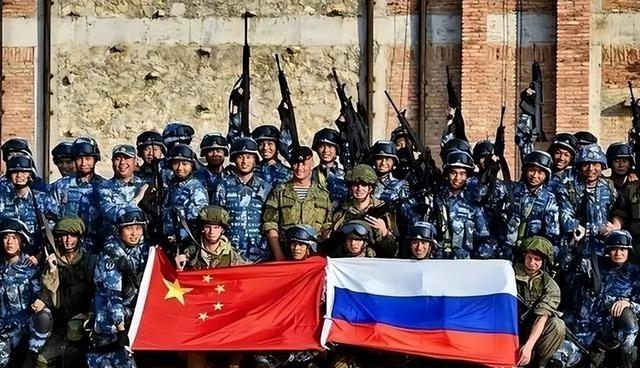 俄罗斯军事专家瓦西里·卡申指出，中国很多武器性能超美国，但有个共同缺点是实战经验