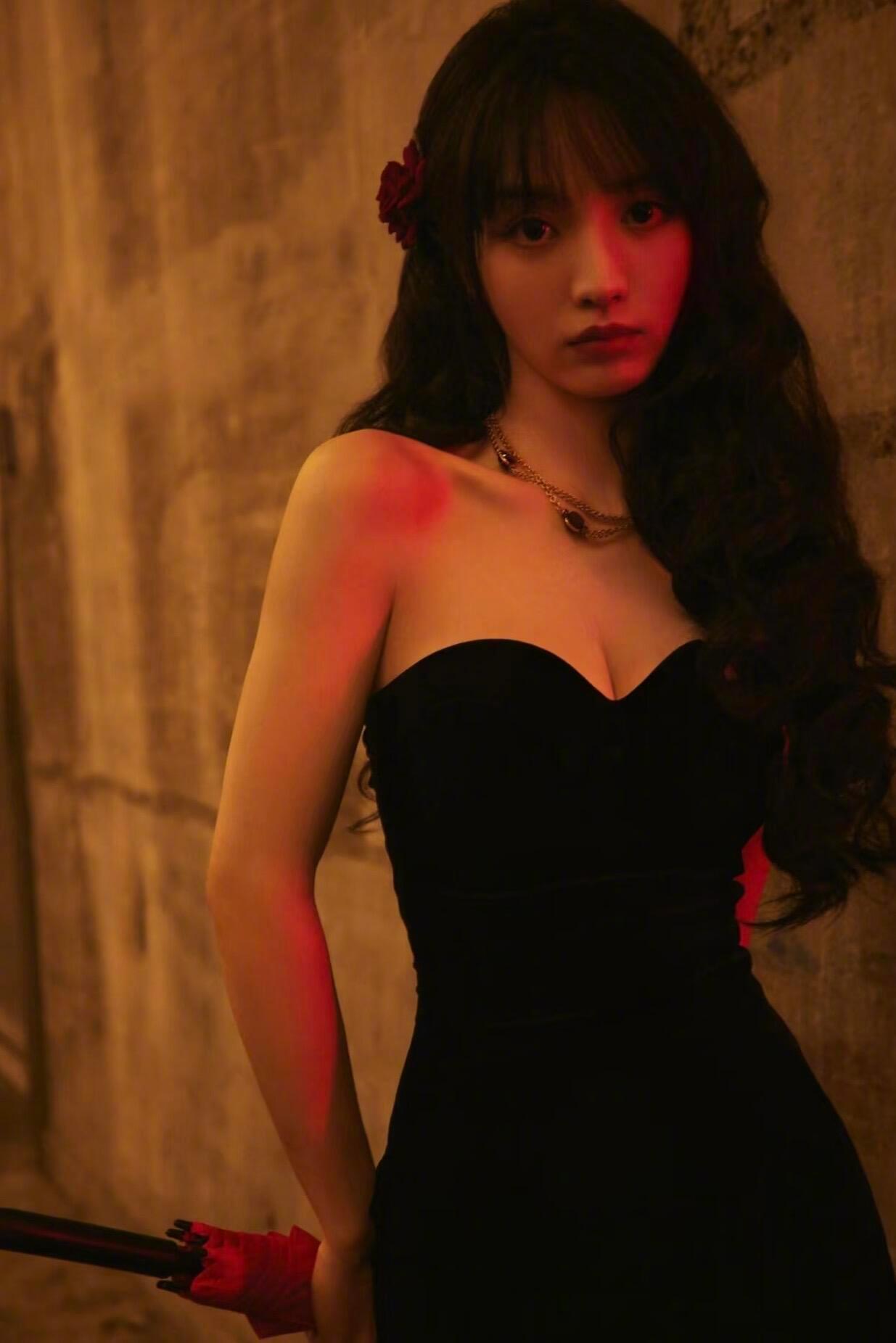 田曦薇真是美的毫不费力 