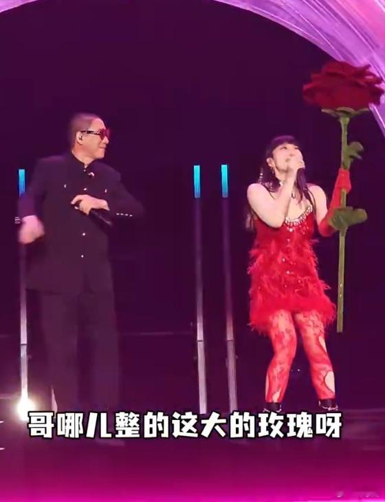 吴莫愁梁龙双向奔赴的病情  新春舞台上，吴莫愁和梁龙以《耍猴》开启疯狂模式，强烈
