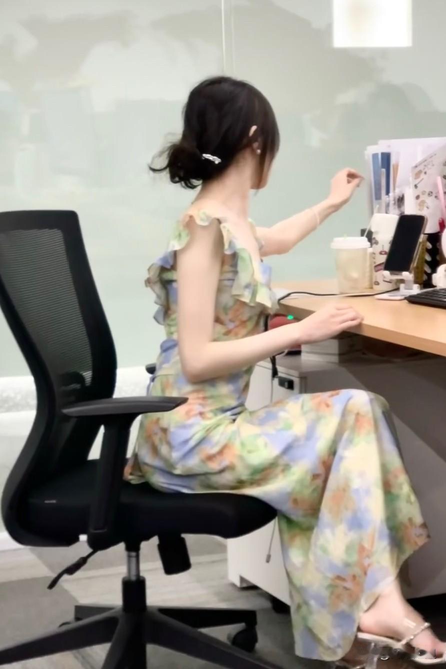 接触的人多了，你会发现一个真相：“凡是在社会上混得好的人，不是因为多勤劳，也不是