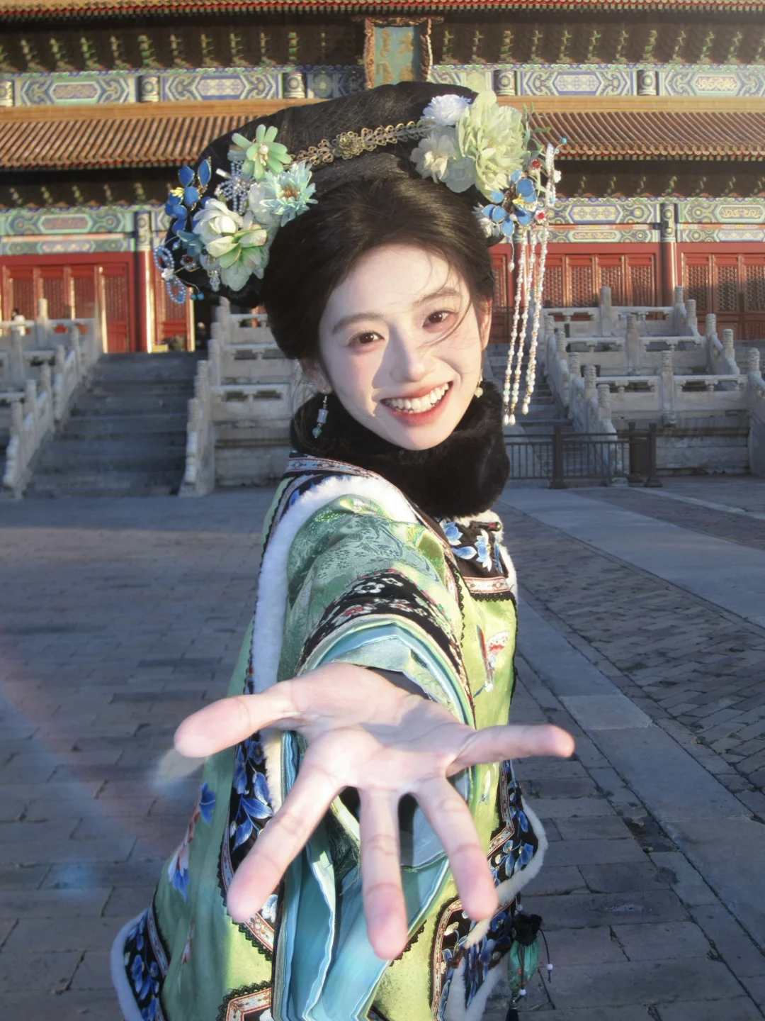 和我穿越世界去摘新的太阳