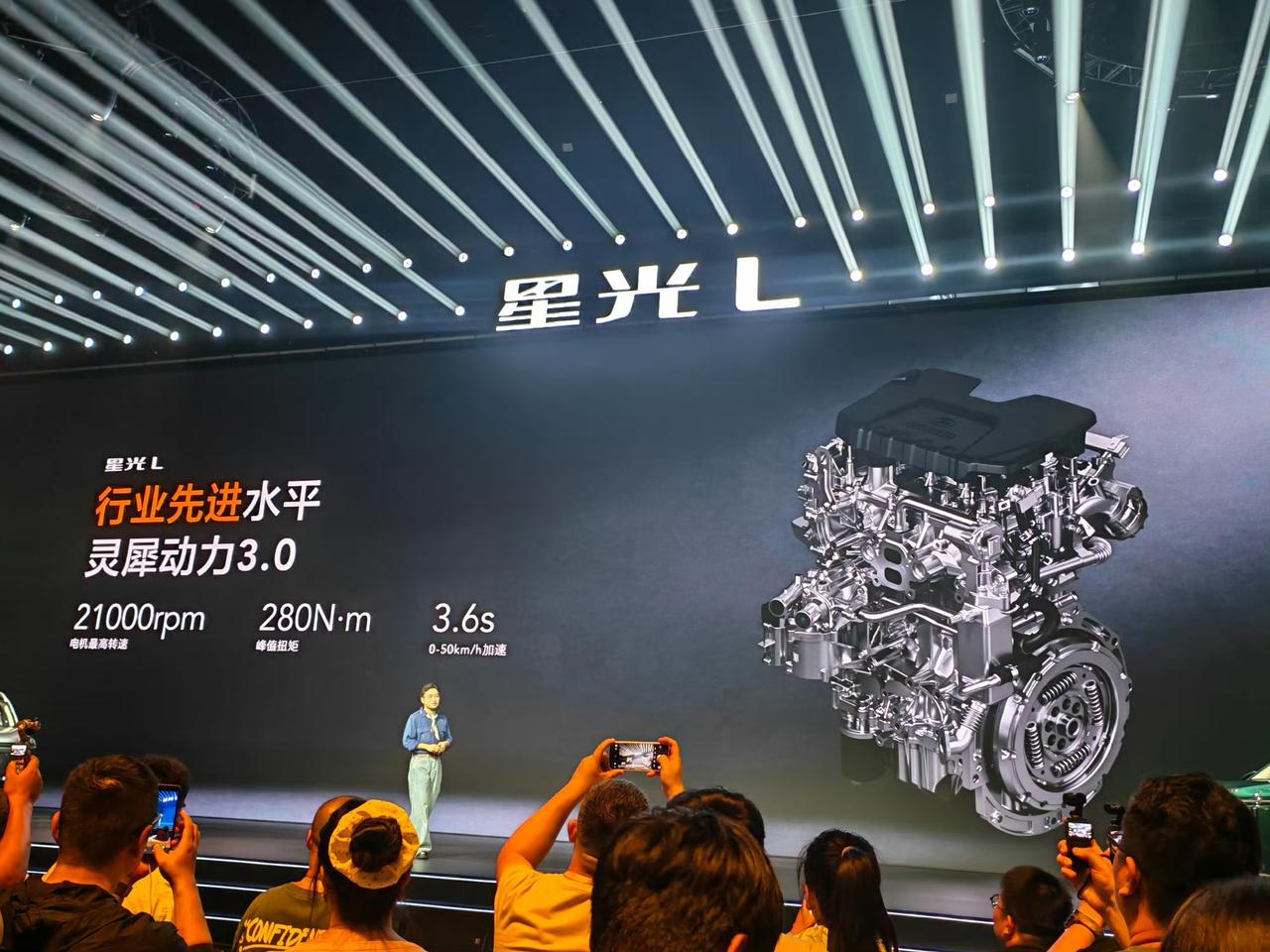 被星光L定价惊到了，10.98万起拿下大六座SUV，性价比拉满。对我来说安全感永