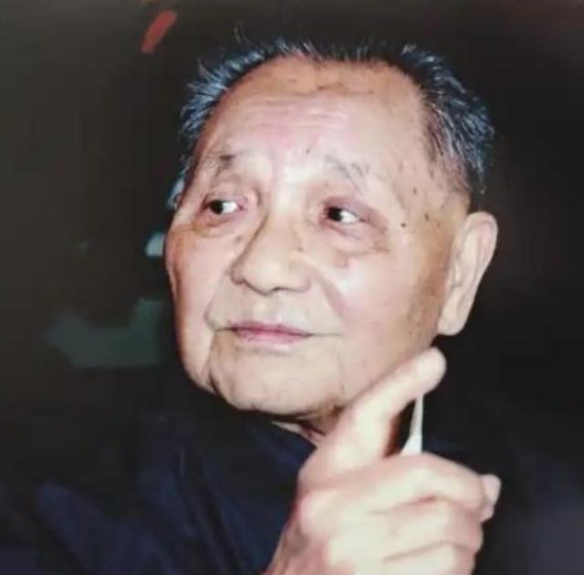 美国如果插手台湾问题，该怎么办？邓公早就给出答案。美国只有两个选择，自从特朗普上