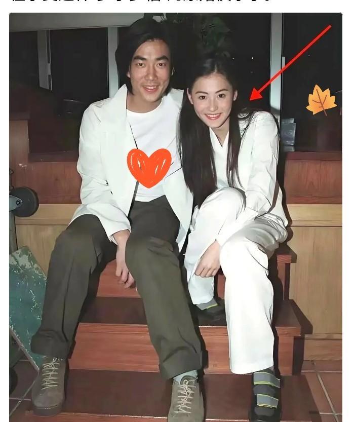 别再信她带三娃不累了。
张柏芝的育儿真相，炸出多少妈妈的焦虑。
你辅导一个娃的作