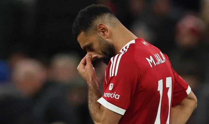 英超大冷门！斯洛特懵了，缔造62年耻辱纪录，11亿豪阵也没用
英超第12轮的一场