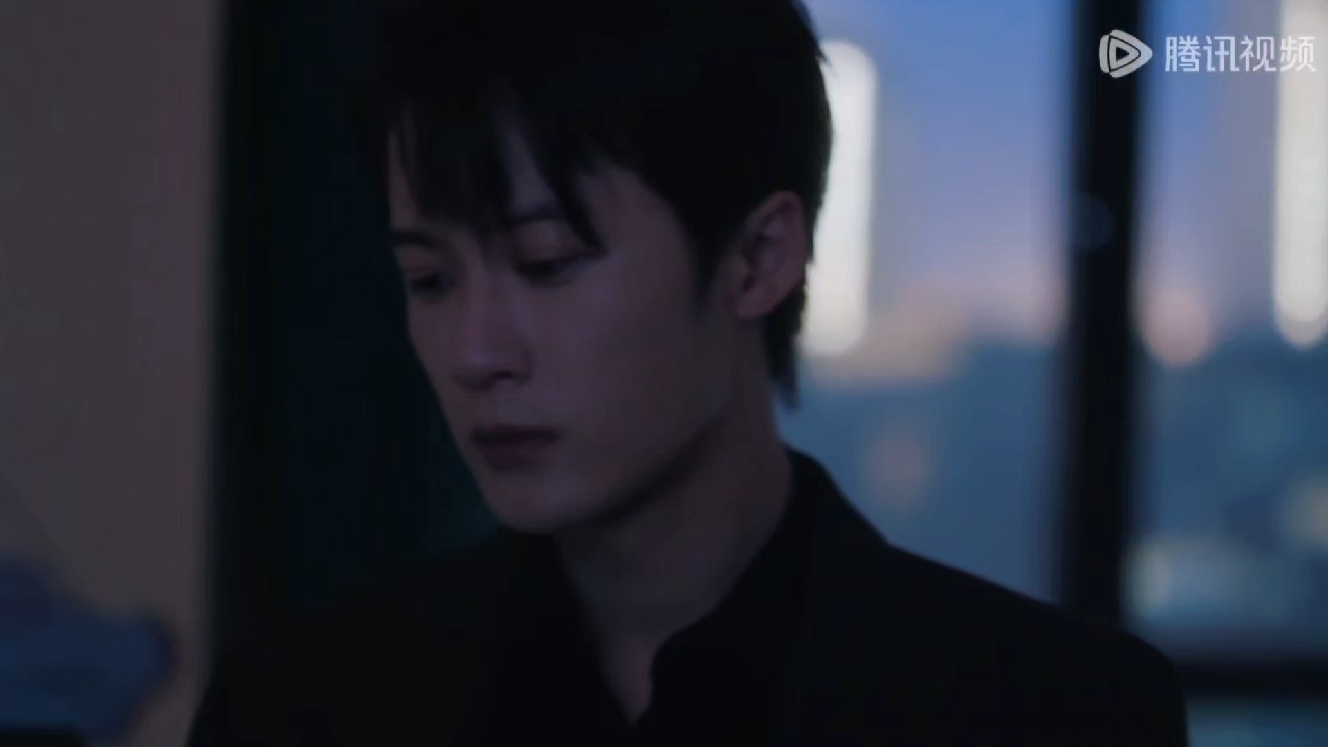 大半夜把我帅的睡不着了谁负责