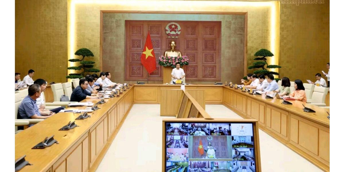 越南政府副总理阮文胜指明2026年余下时间调控方向
 9月4日下午，越南政府副总