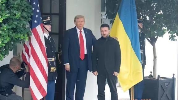 仗未必已经彻底打完，但分配战争遗产的人，已经先把椅子搬上桌了。前线还在胶着，账本