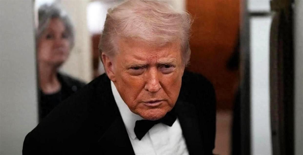 特朗普这招"自说自话"，玩得有点意思。

白宫早在2月20日就单方面官宣：总统3