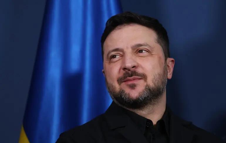 泽连斯基说普京处境艰难，已经活不了多久了！
据乌克兰本周镜报2月14日的消息，小