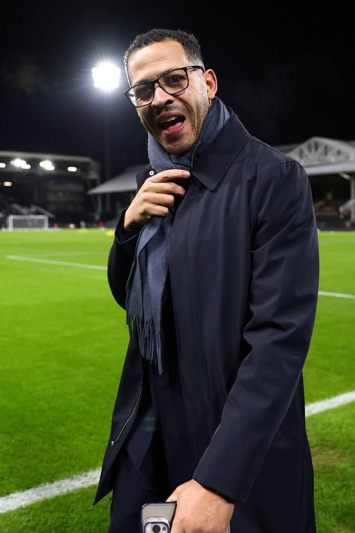 英媒talkSPORT称罗塞尼尔解约金400万，六年半的工资只赔一年！
罗塞尼尔