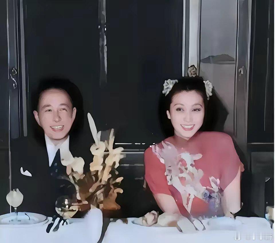 伟大的爱国科学家钱学森新婚合影，美好的回忆！ ​​​