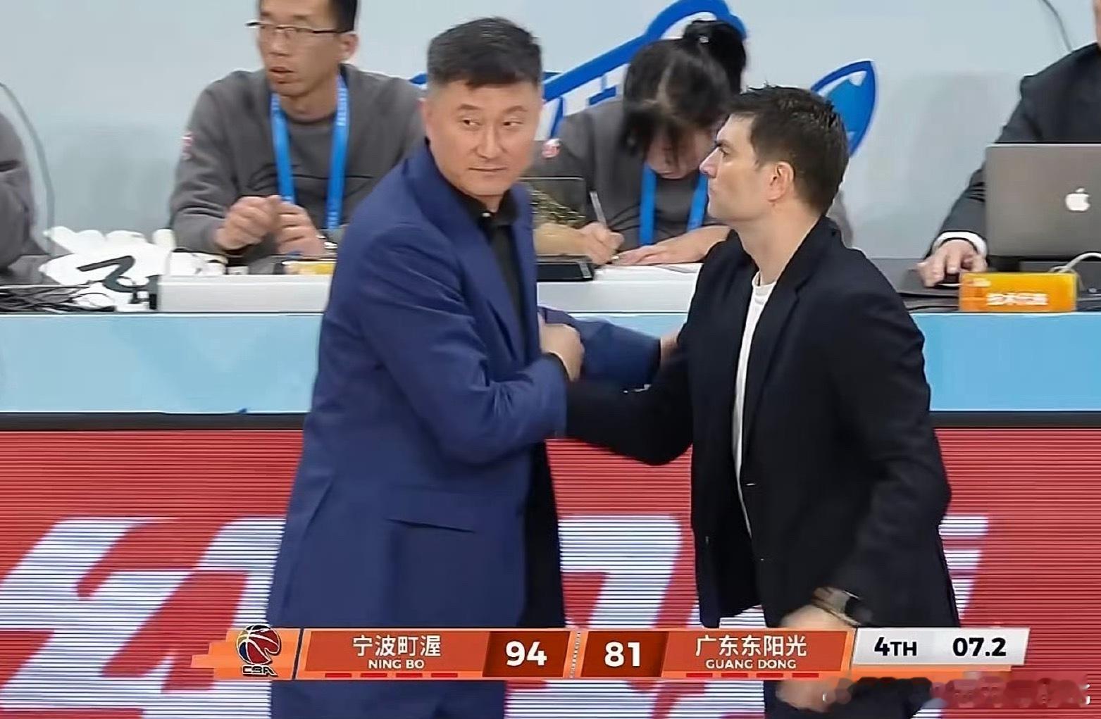 CBA纯纯辽粤一家亲！！！宁波男篮队史首次战胜广东队 