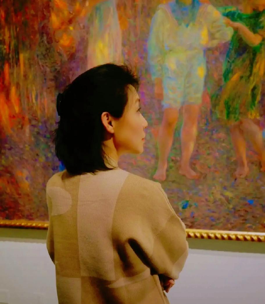 我写微头条不会堆内容，“小切口深挖掘”，300字也能有穿透力
 
很多人写微头条