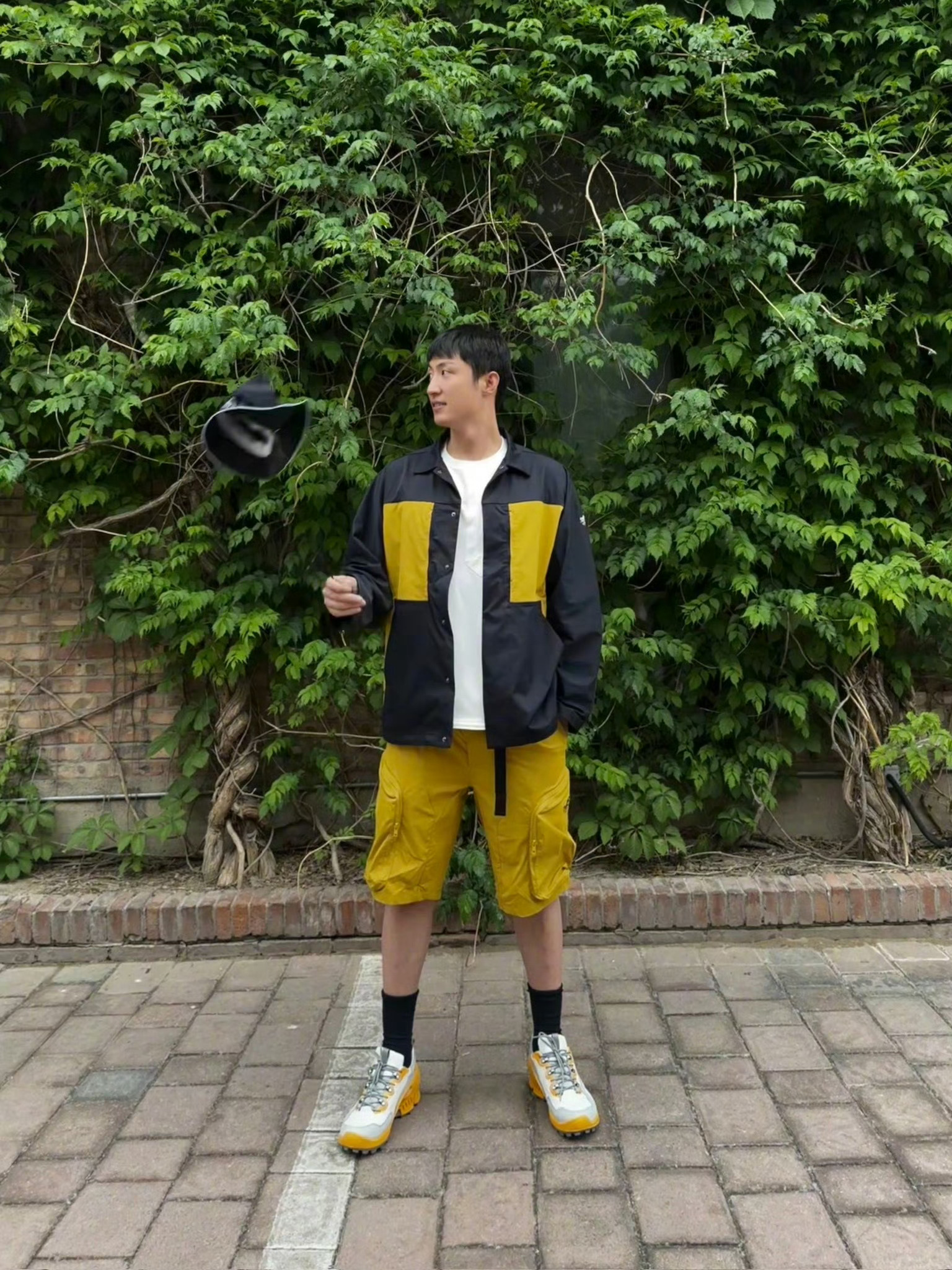 小平头和齐刘海并存看起来好笨好呆好萌，感觉一顶好看的小帽子就能拐走了🤲🏻🤲