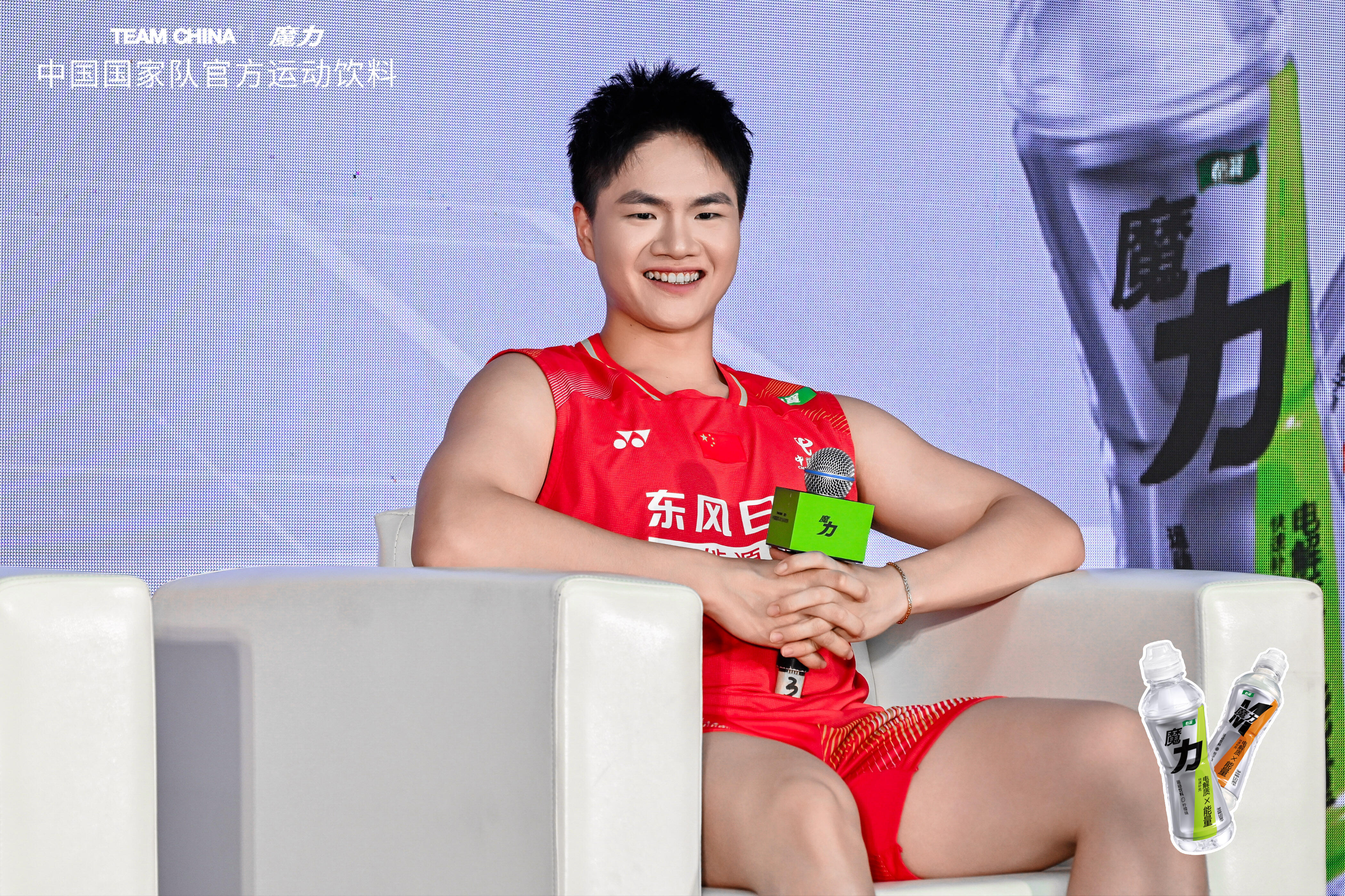 哎呀哪来的两只呆呆狗🙊🙊🙊 