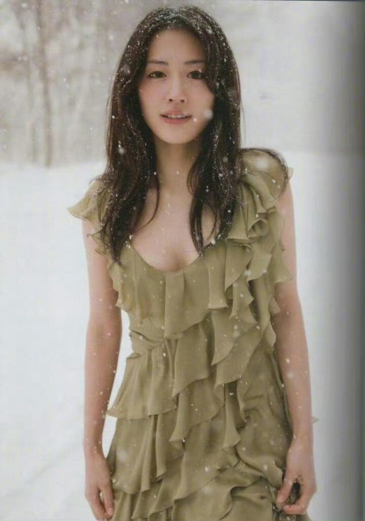 今天绫濑遥的41岁生日🎂 