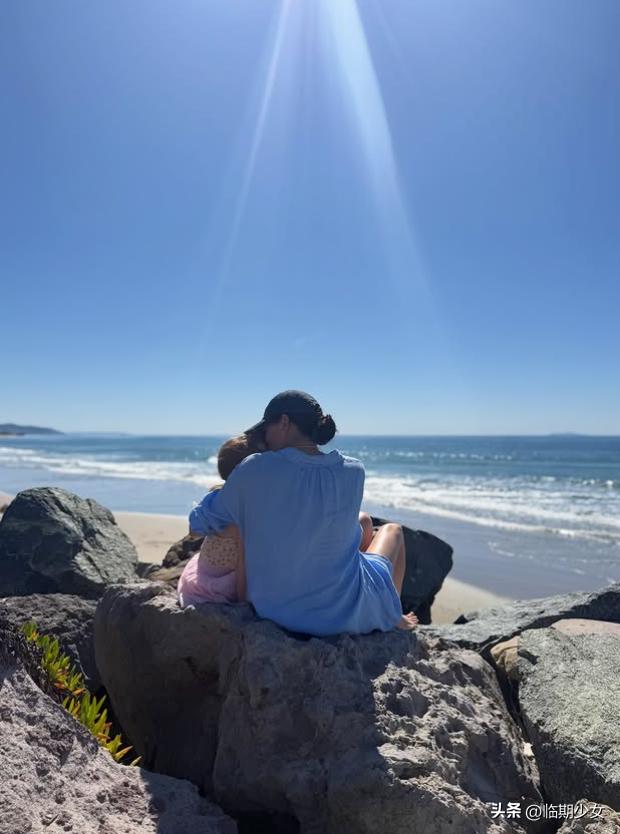 梅根好有趣。称呼哈里为“苏塞克斯爸爸”，她真的很爱苏塞克斯这个头衔了。
昨天是妇