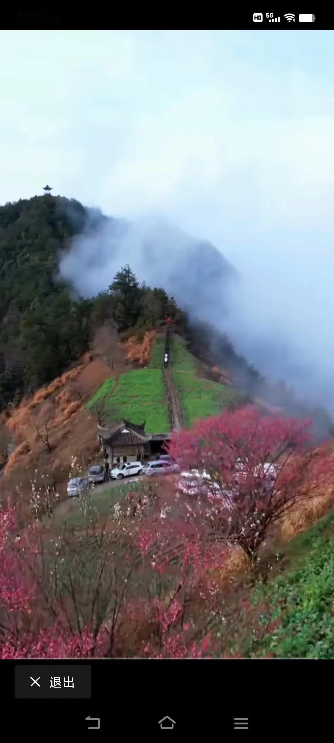 #上联：冬去千山秀，诚邀下联#冬去千山秀，春来万花开。