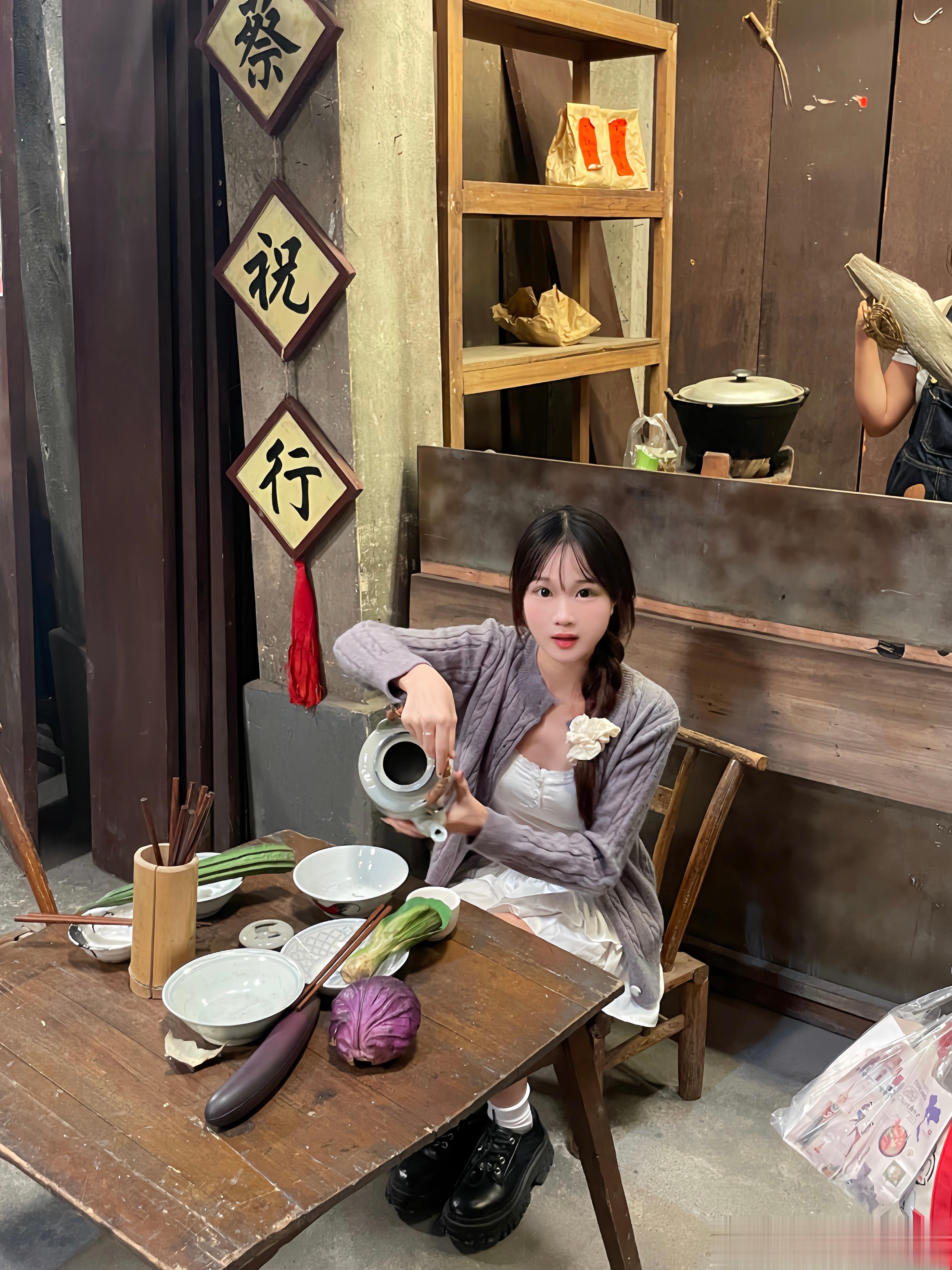 走进小时候的下饭剧七十二家房客里面咯🎬#七十二家房客#  ​​​