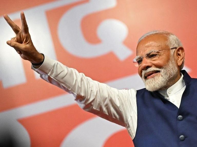 印度那边出了新规，东方大国的卫星服务不让用了，说是安全优先，外方卫星统一去印度国