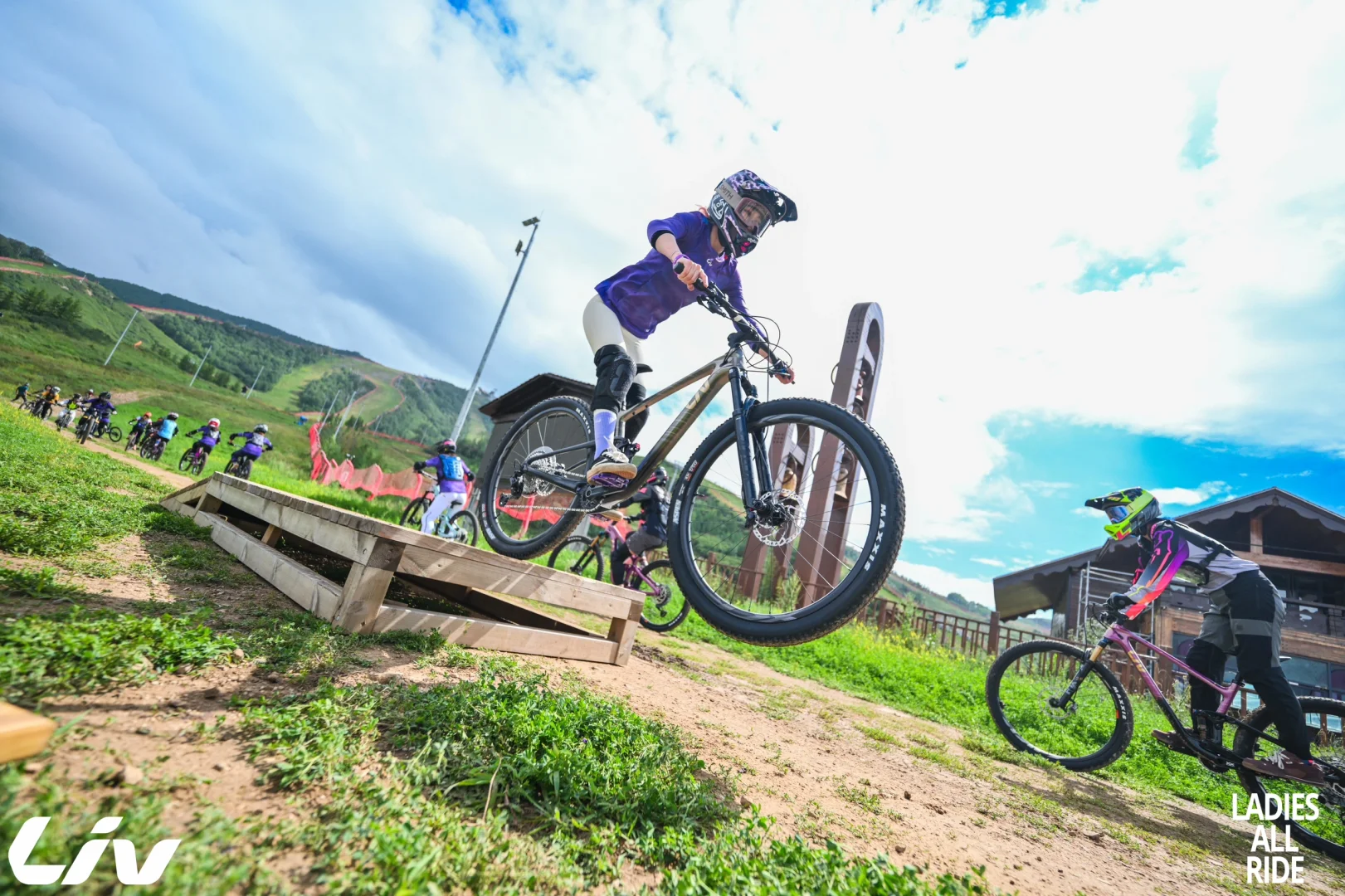 我趣..芥末漂酿💜💜💜