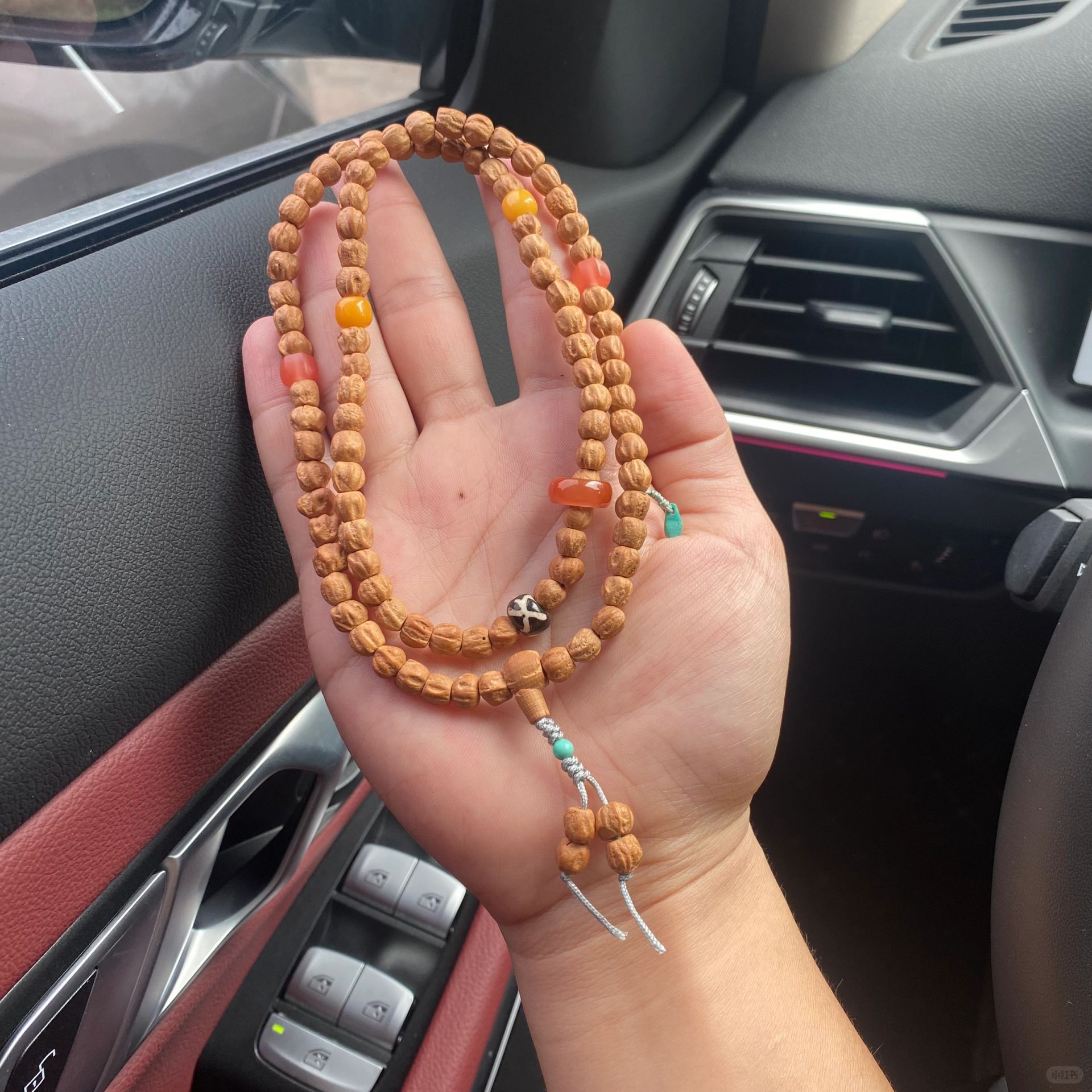 今日出街的搭配方式