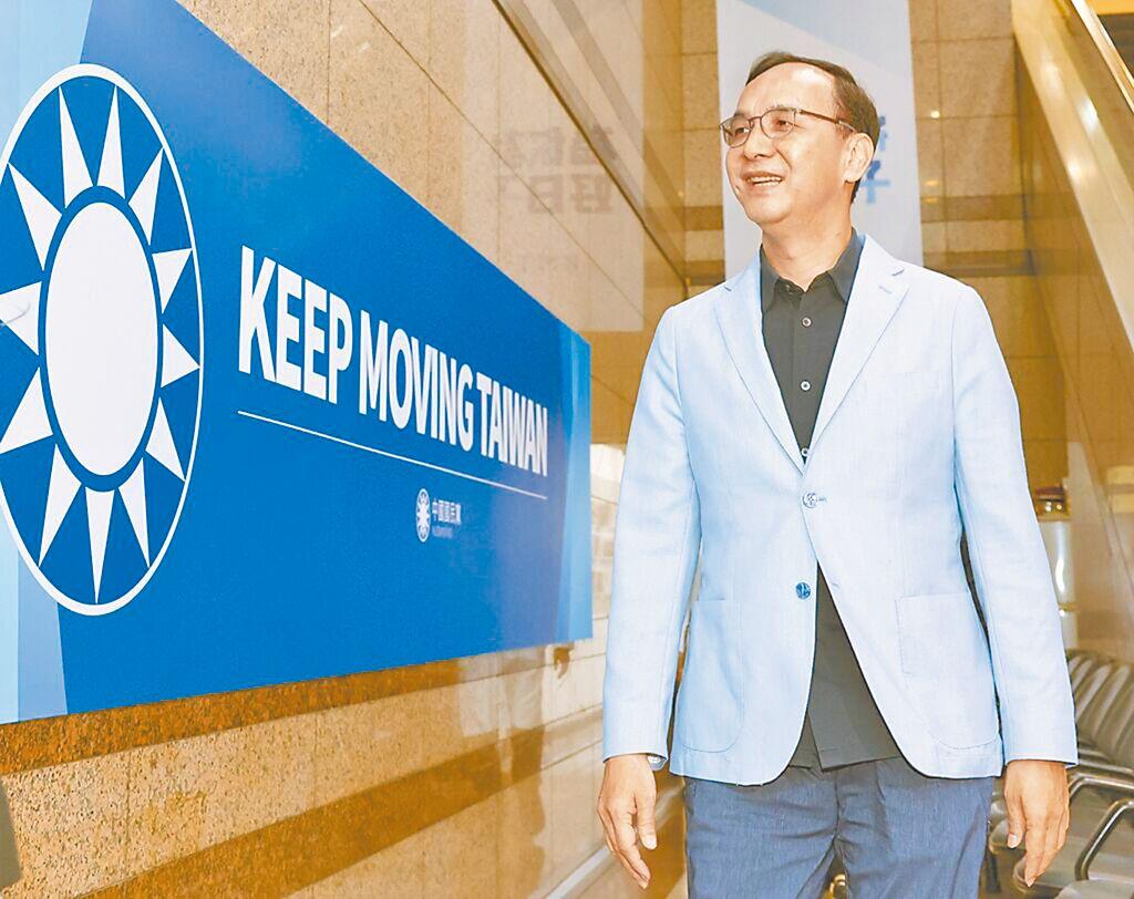 9位学者联署向国民党开出第一枪，提出四大改革主张。台北商业大学前校长张瑞雄今日发